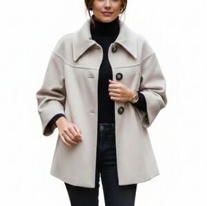 [Pizazz] Elegant Cream Wide Collar Swing Button Down Coat Women Medium